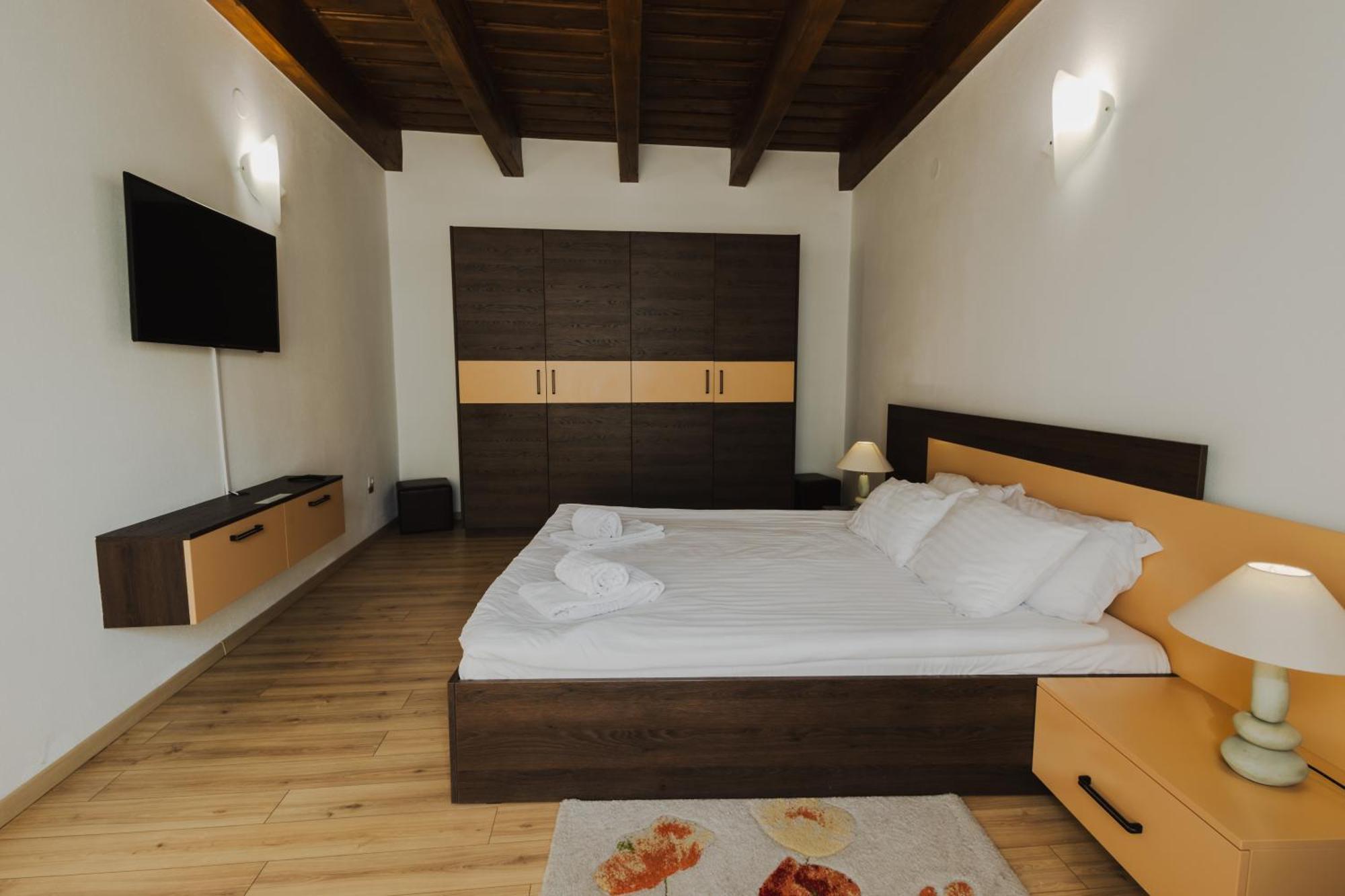 Casa Nicolae Luxury Aparthotel 4*